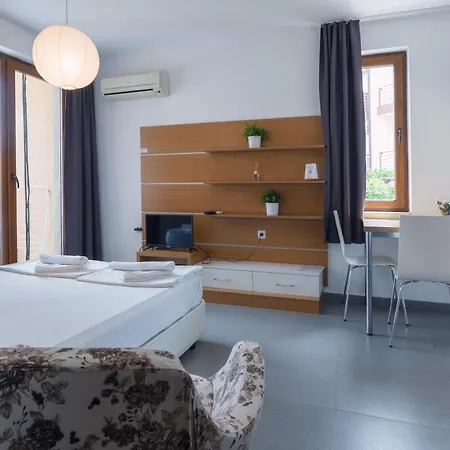 View Апартамент *