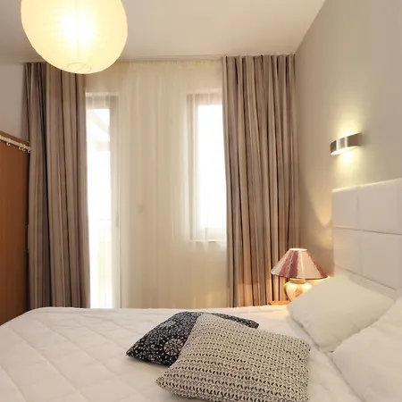 Apartman View